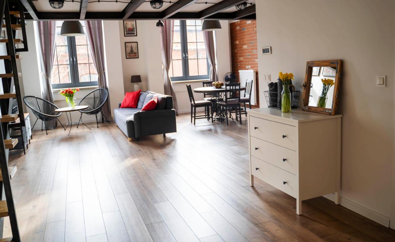 Redcity Loft Zyrardow Exterior foto